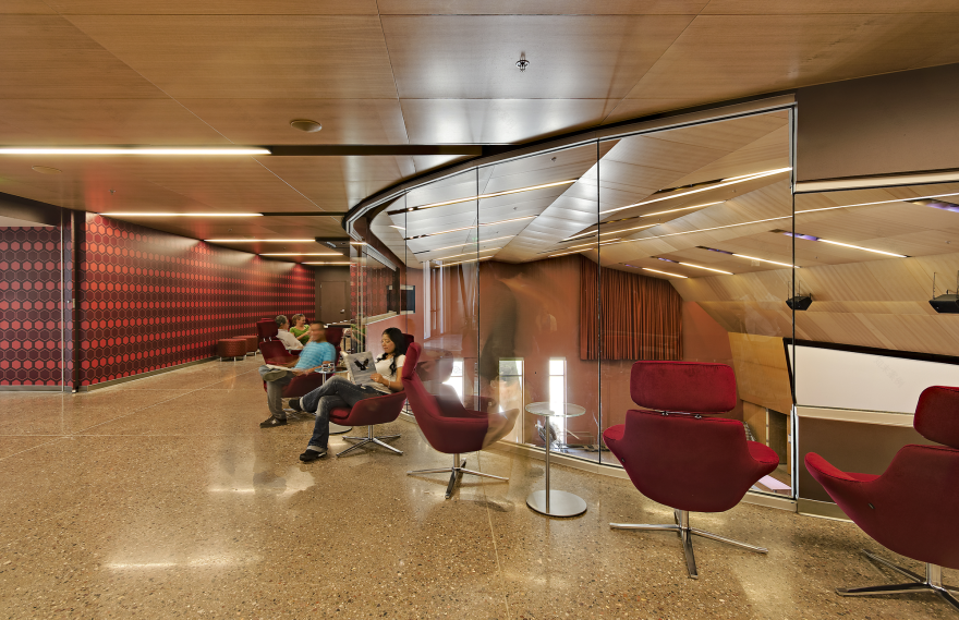 凤凰城 GateWay 社区学院 | 创新建筑融入城市更新-45