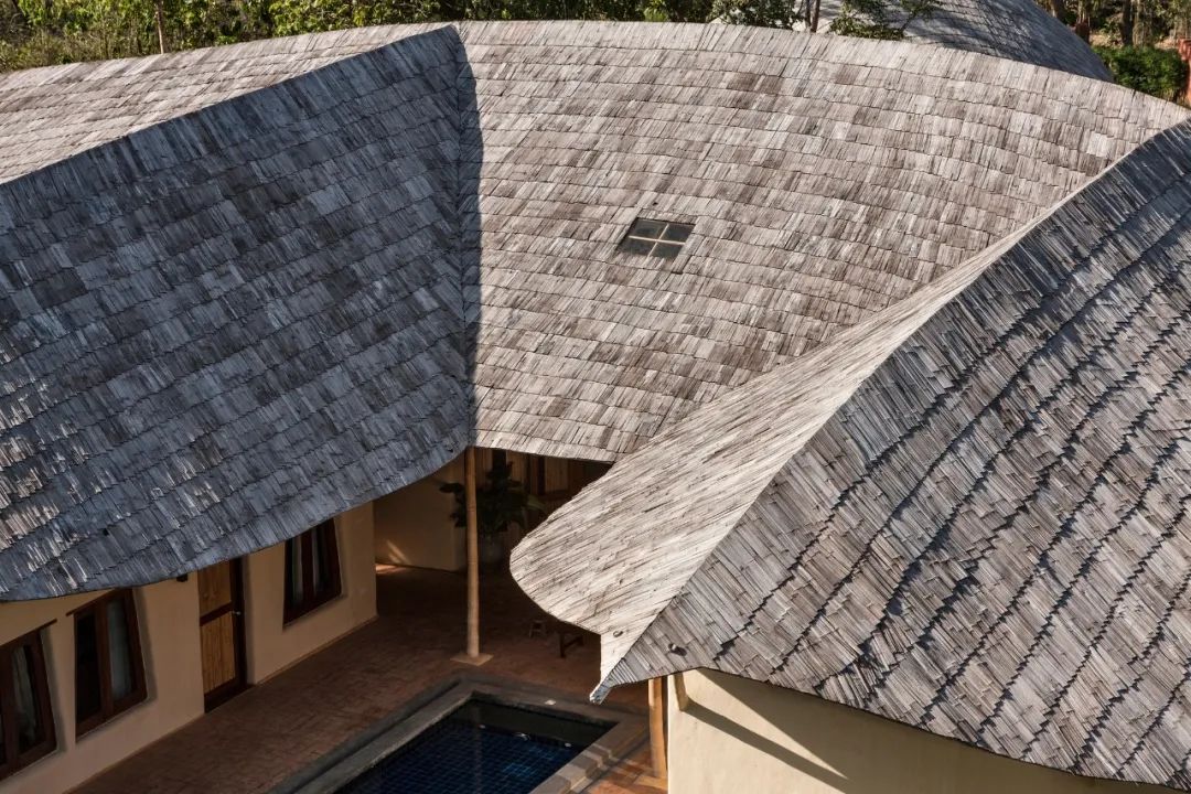 现代茅草建筑 | 传统工艺的当代新生-73
