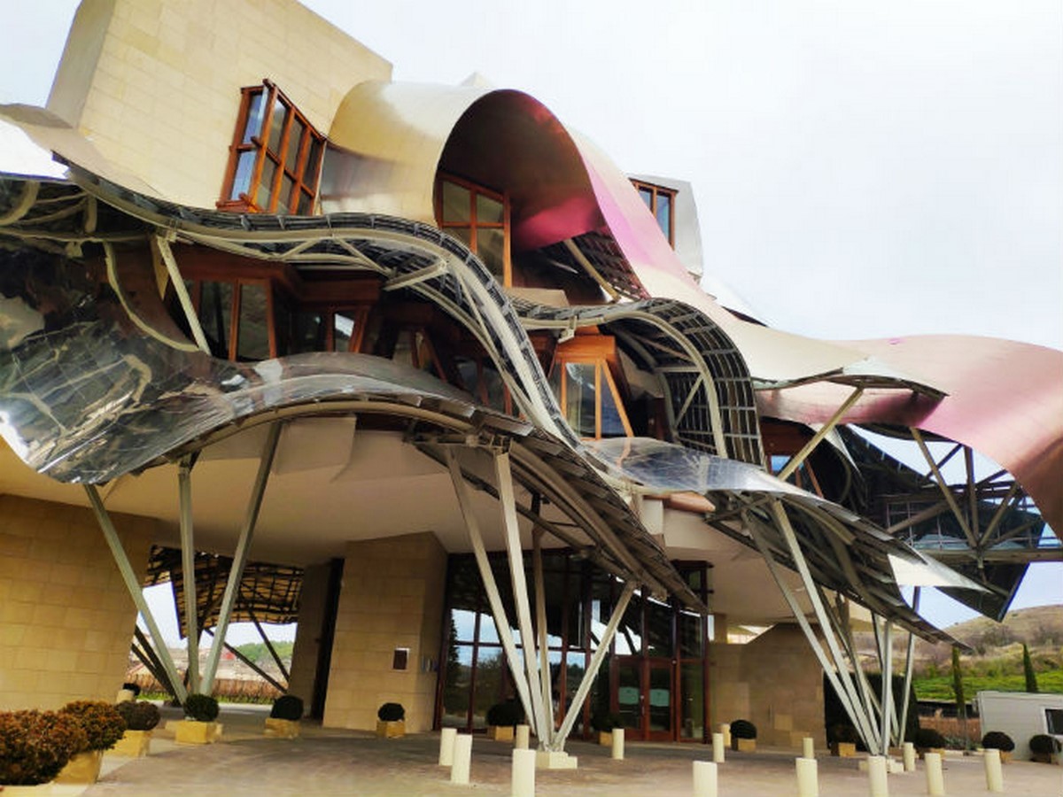 Frank Gehry- 15 Iconic Projects - RTF | Rethinking The Future-31