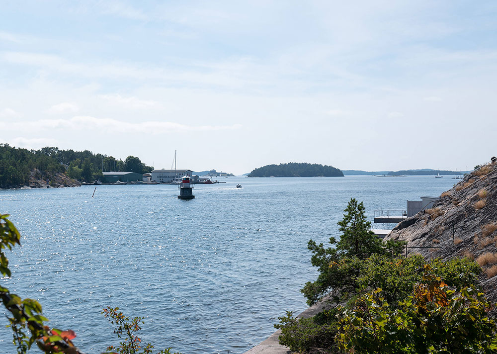 瑞典水岸豪华别墅 | 古典与现代的完美结合-19