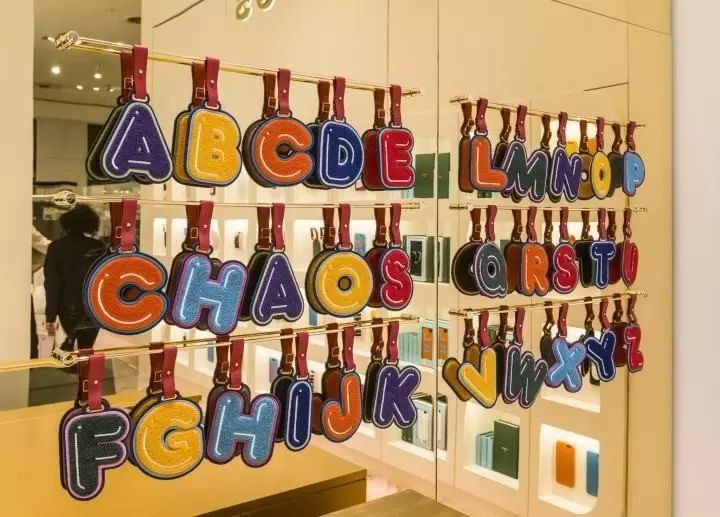 【65期】12月15日精选大牌零售空间设计-17