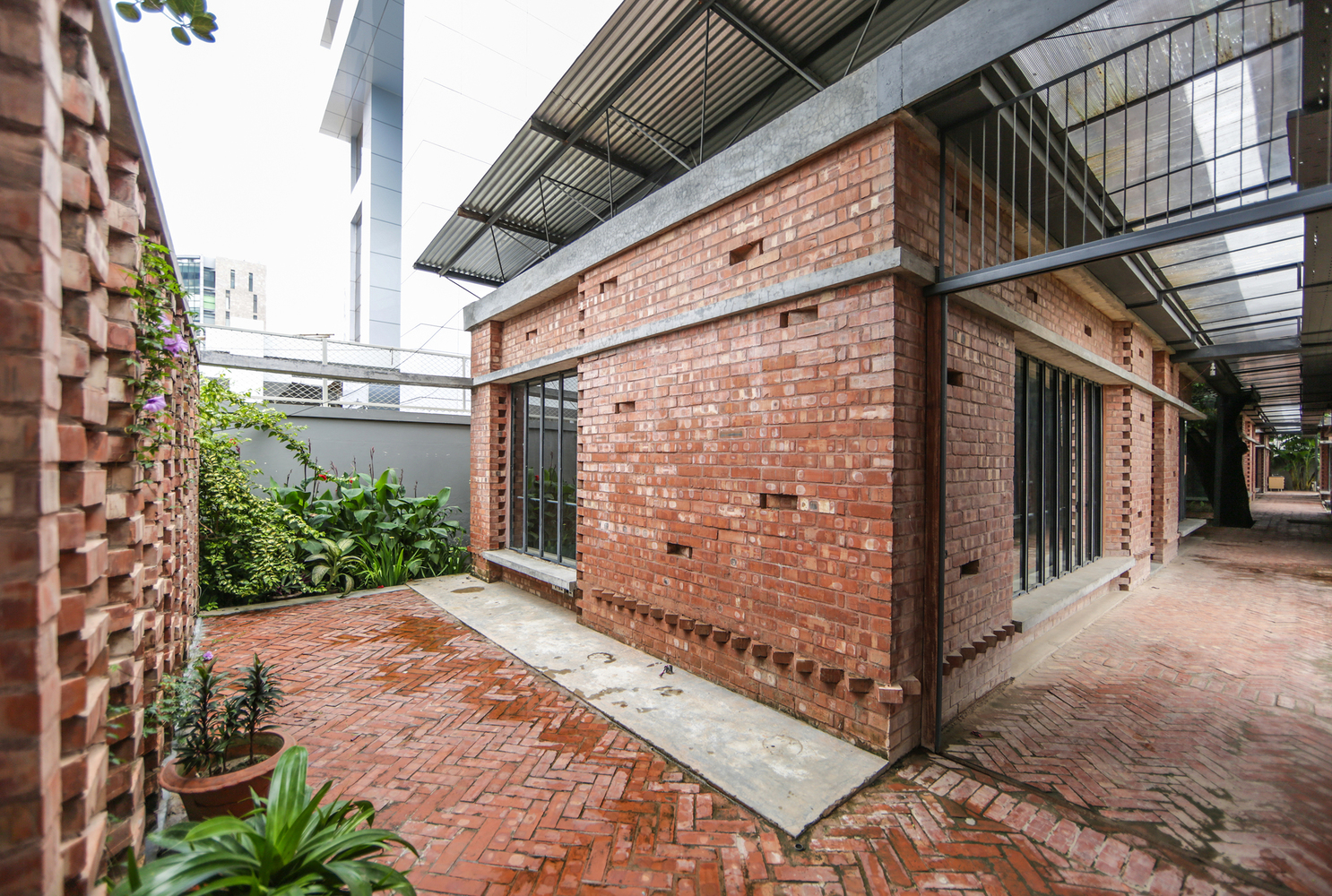 孟加拉国办公楼-8