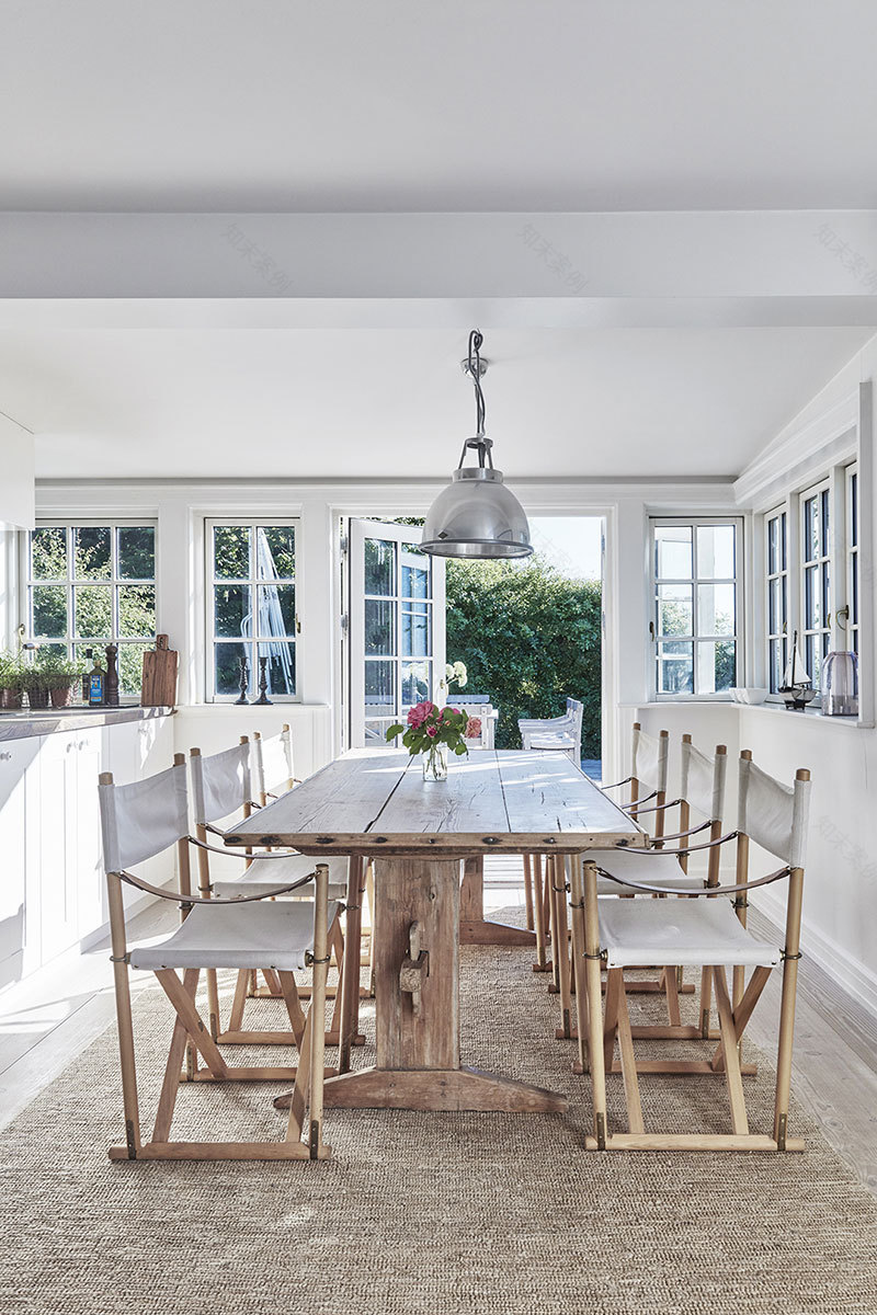 丹麦海边的传统茅草屋-5