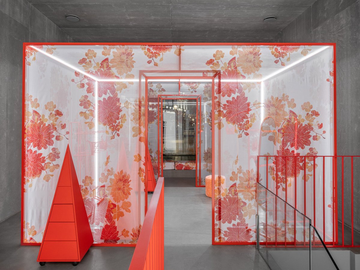 Petra Gallery Store · 艺术画廊般的内衣店设计丨俄罗斯莫斯科丨Petra 品牌和 Harry Nuriev-4