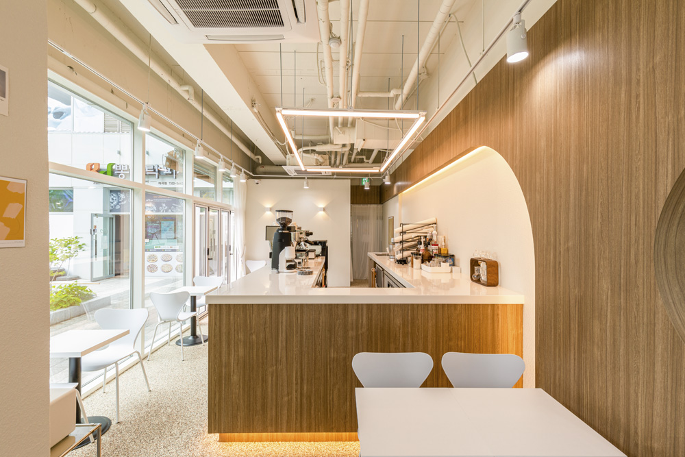 12 平超小户型，白色木纹打造极简舒适空间-3