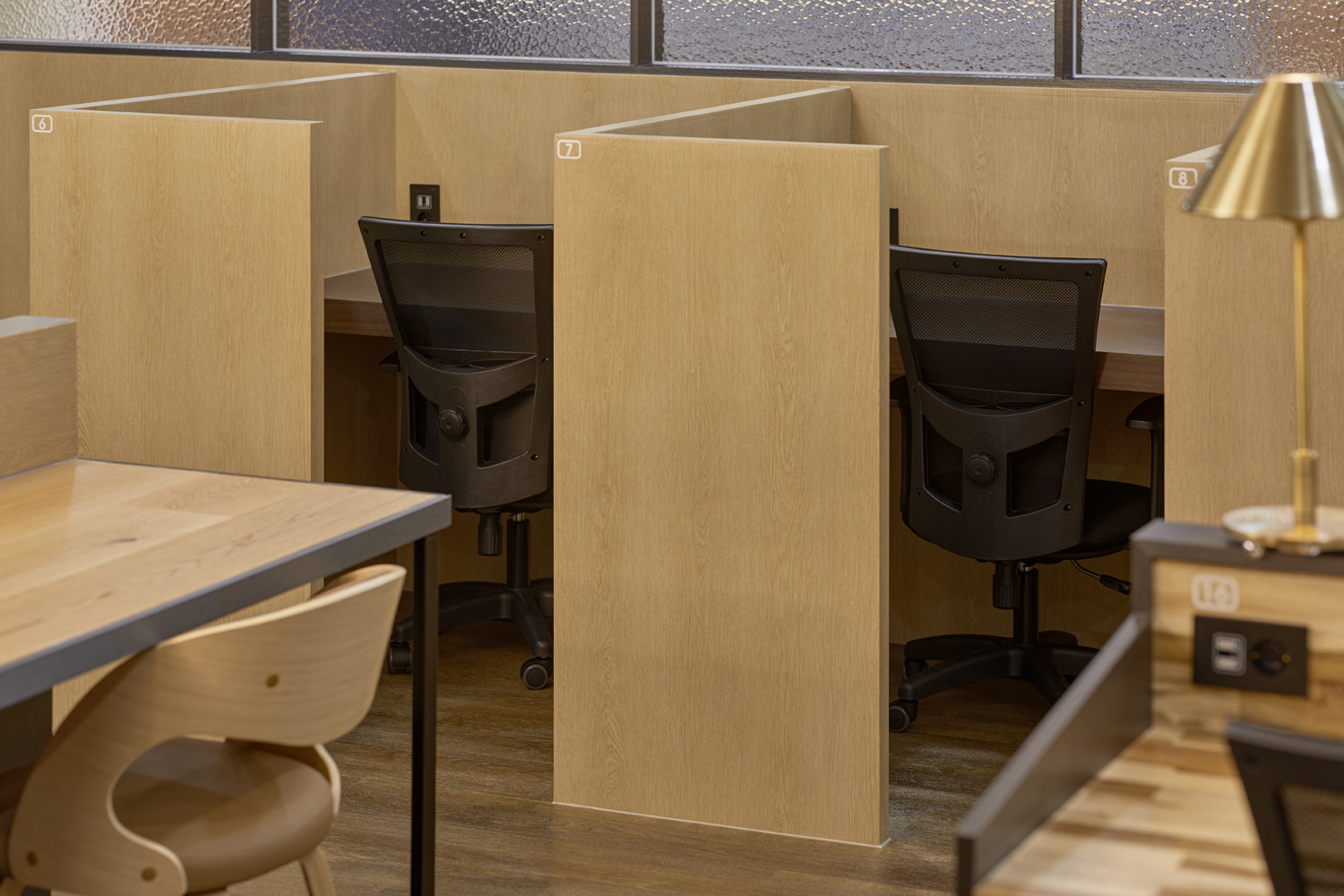 简约舒适 55 平工作室设计-13