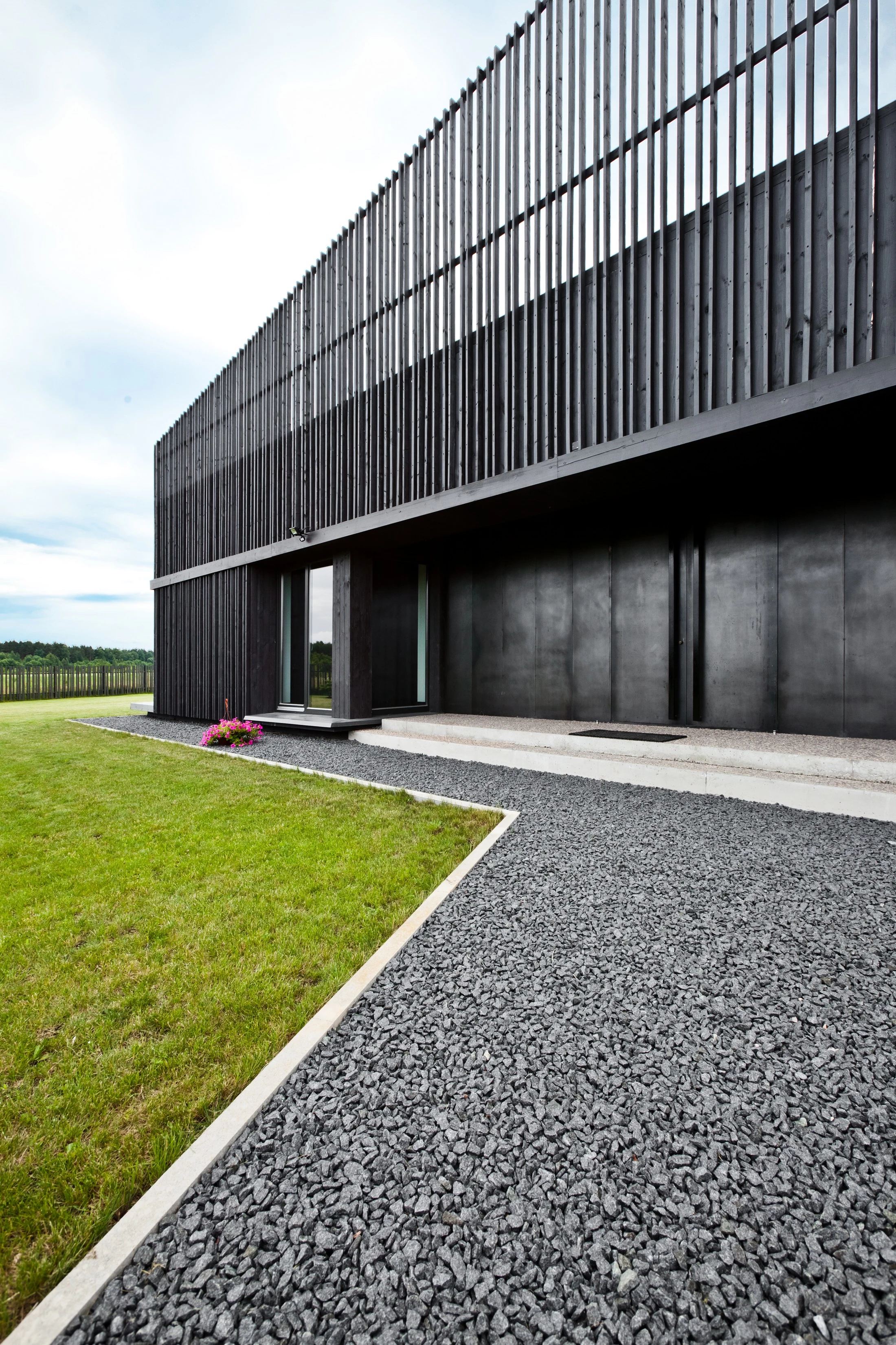 私人住宅中的日式庭园空间-11