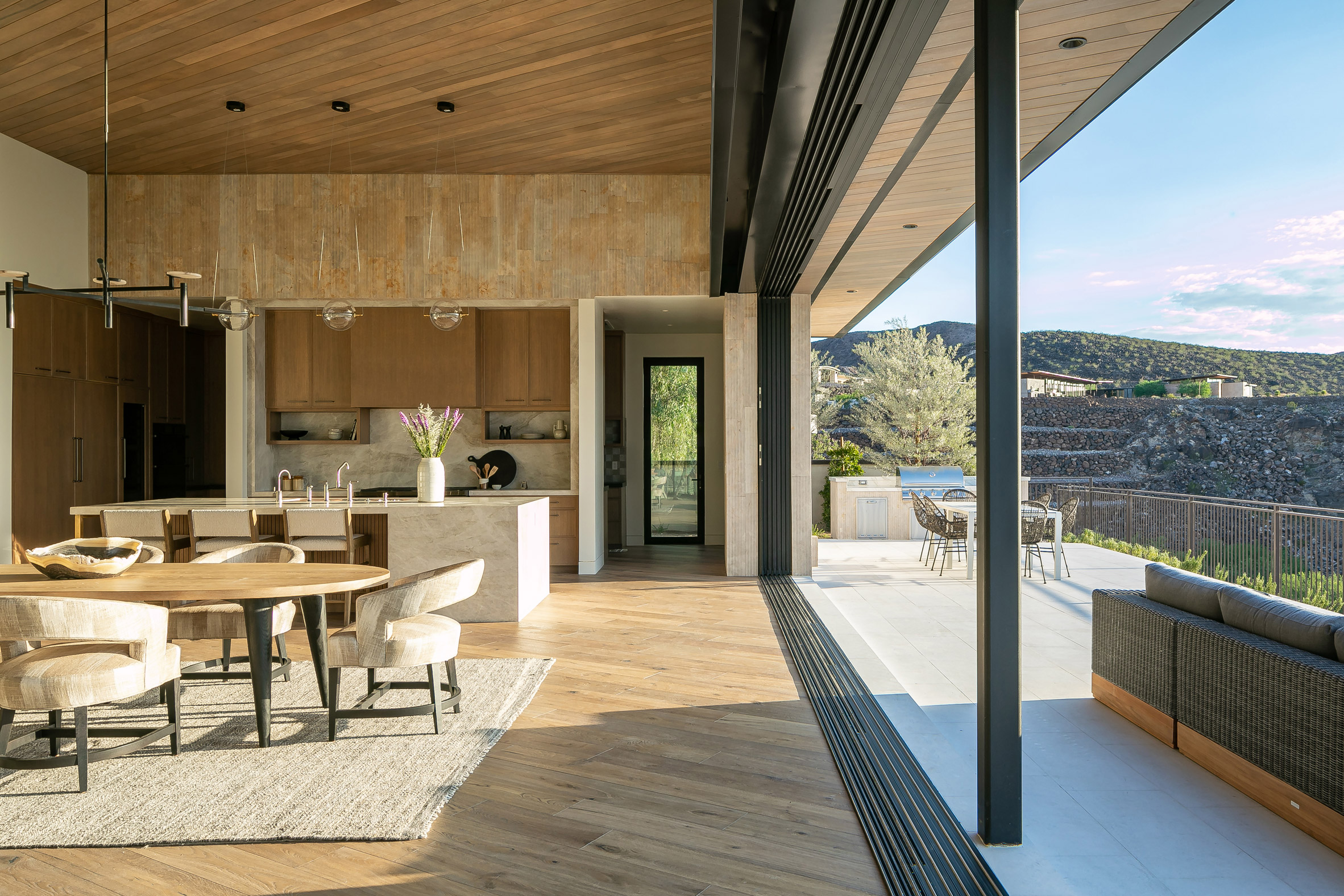 拉斯维加斯石质别墅,隐秘与奢华的完美结合-21