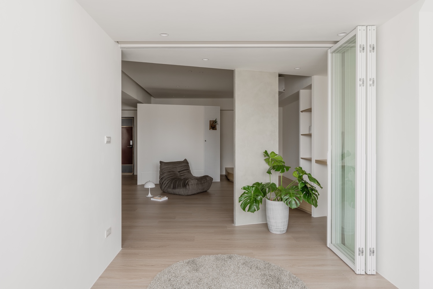 Cloister Studio（台湾极简主义住宅）丨中国台北丨Shan Shan Chuan Design的Wang Yi Yun-16