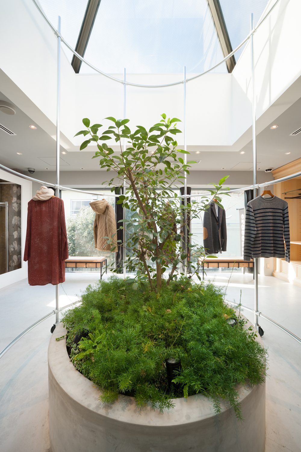 鳄鱼东京表参道

注：crocodile常见意为鳄鱼，Tokyo是东京，Omotesando是东京著名的表参道这里推测可能是指鳄鱼品牌在东京表参道的相关事物 丨日本京都丨FDS（照明设计）-30