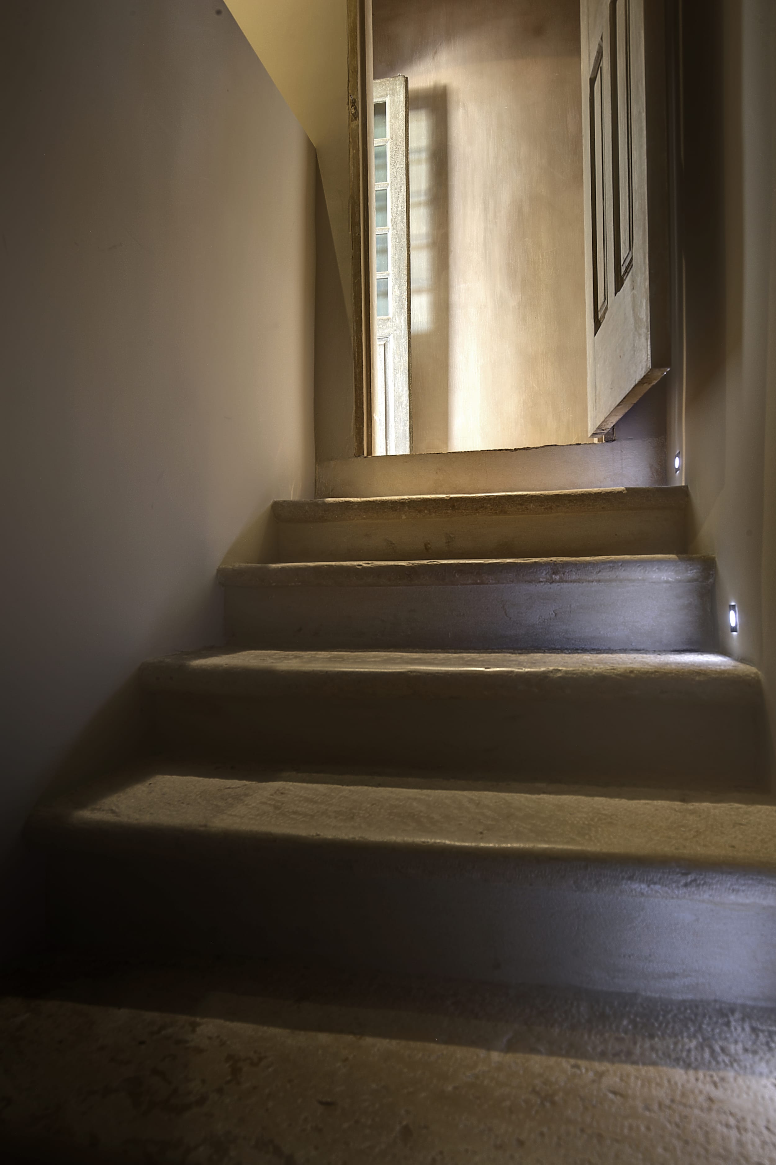 法国瓦尔邦 Bastide La Sousta 别墅翻新-7