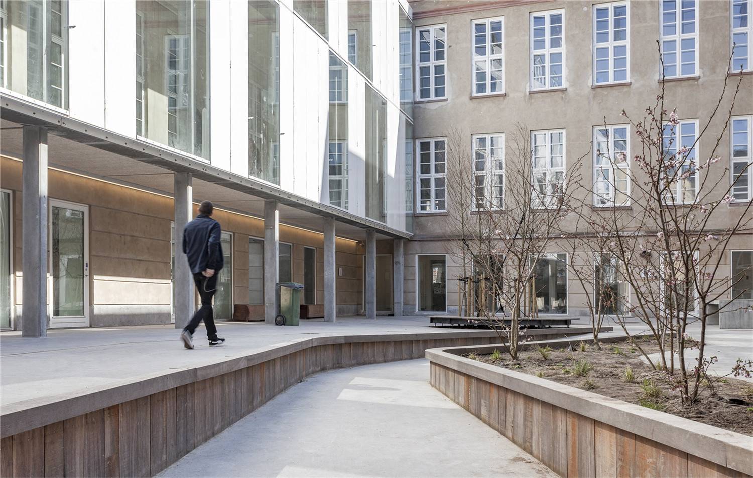 哥本哈根滨海大道学校-9