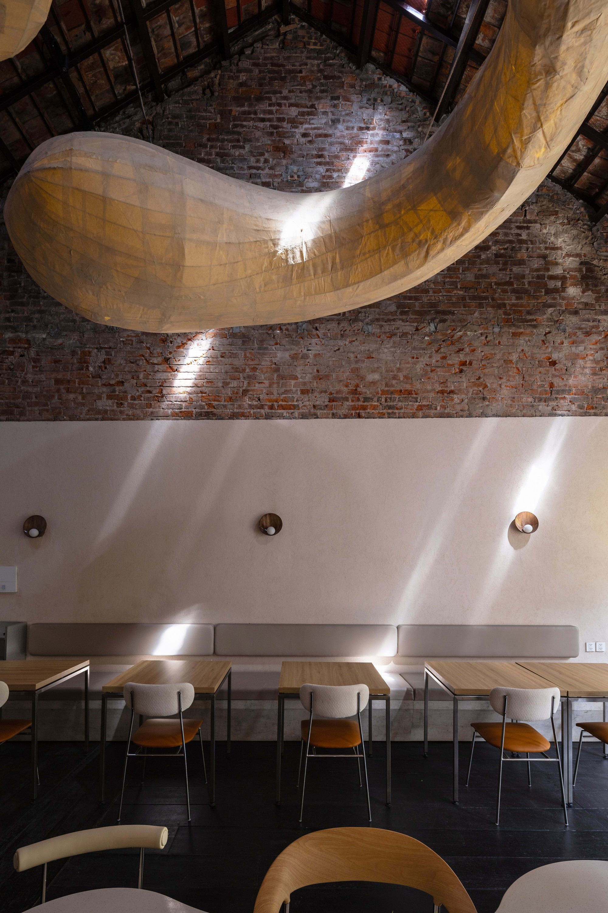 越南 Cultra Taproom 咖啡吧丨越南河内丨Idee architects-6