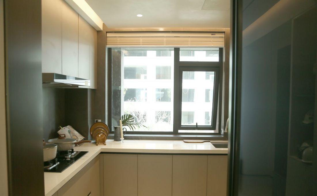 现代温馨智能家居典范-36