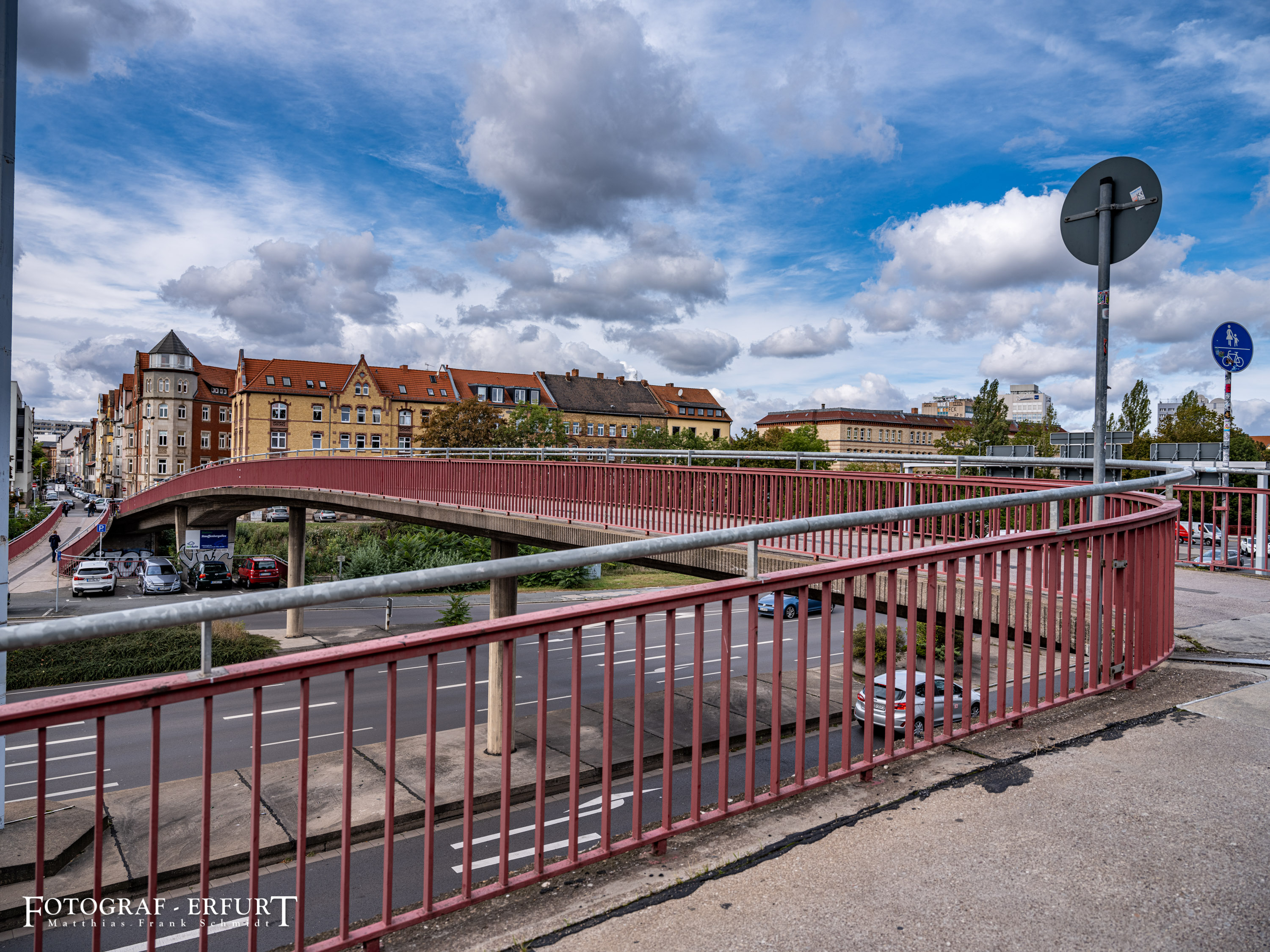 待拆除的行人桥摄影-14