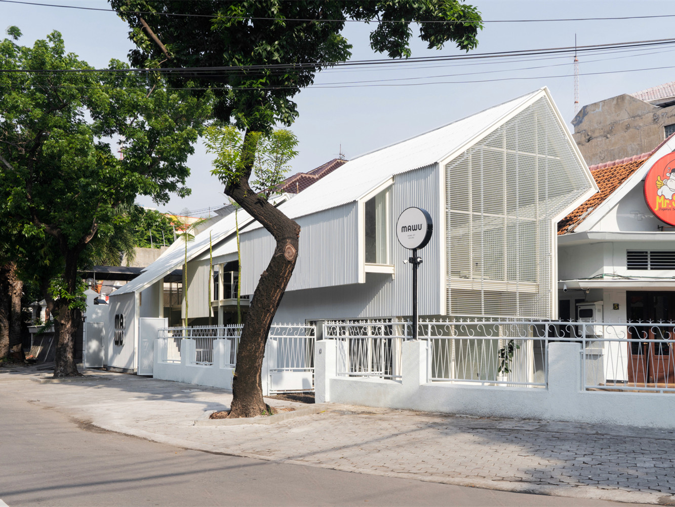 印度尼西亚 MAWU 咖啡馆丨反建筑-3