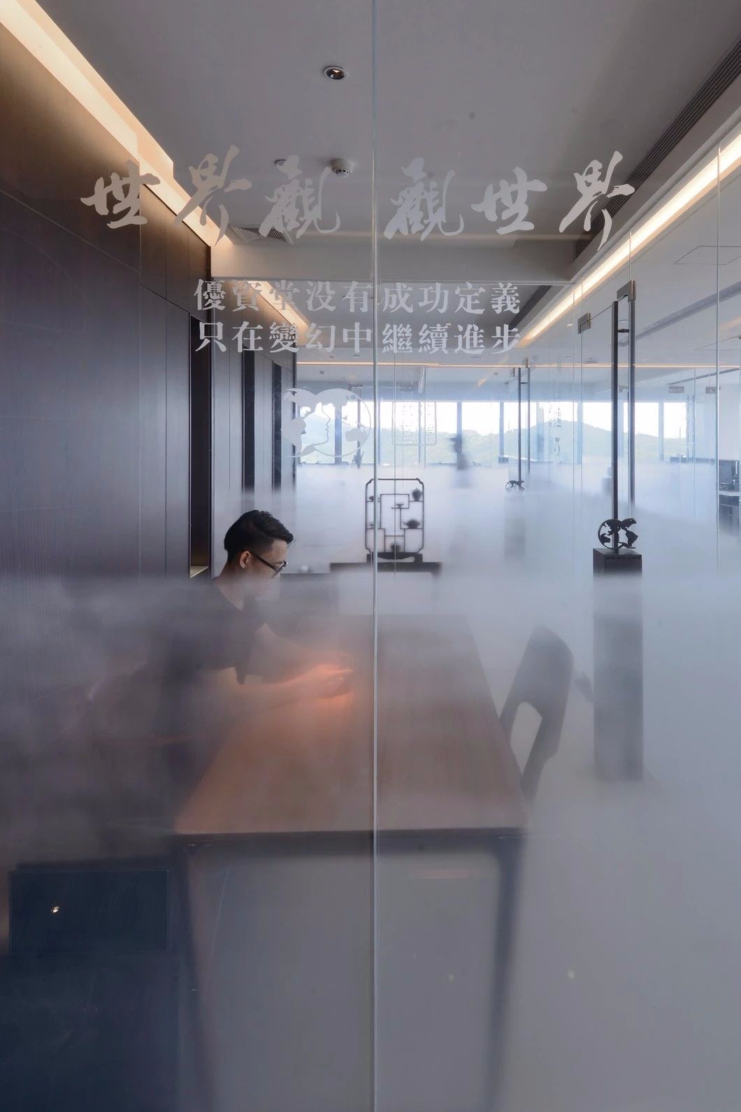 最美设计丨仙境般的工作空间-7