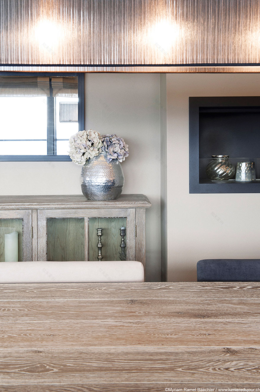 瑞士勒蒙特住宅的温馨蜕变-16