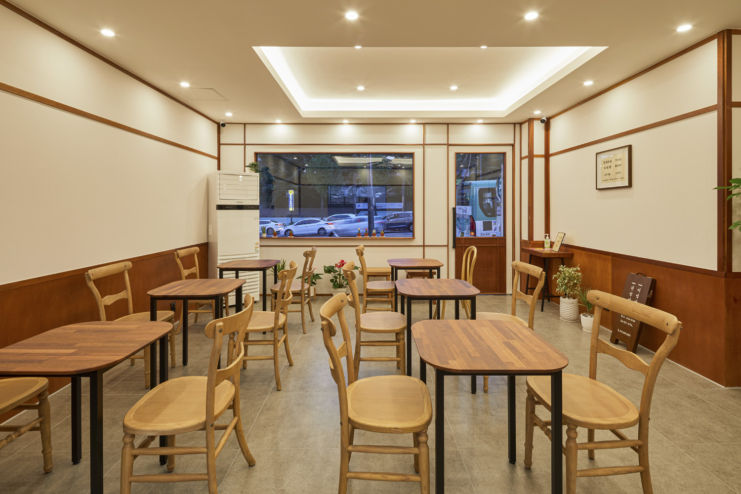 15 坪简约餐厅设计，温馨氛围中的精致空间-3