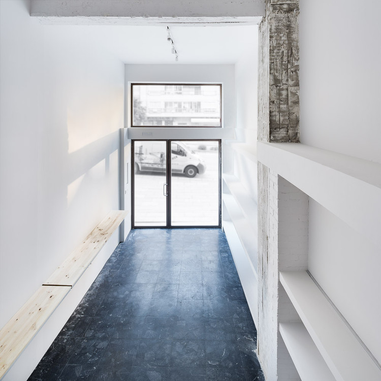 《LAM Agency  Marcos Miguélez》- 打造双层空间，实现商业与住宅的完美融合-5