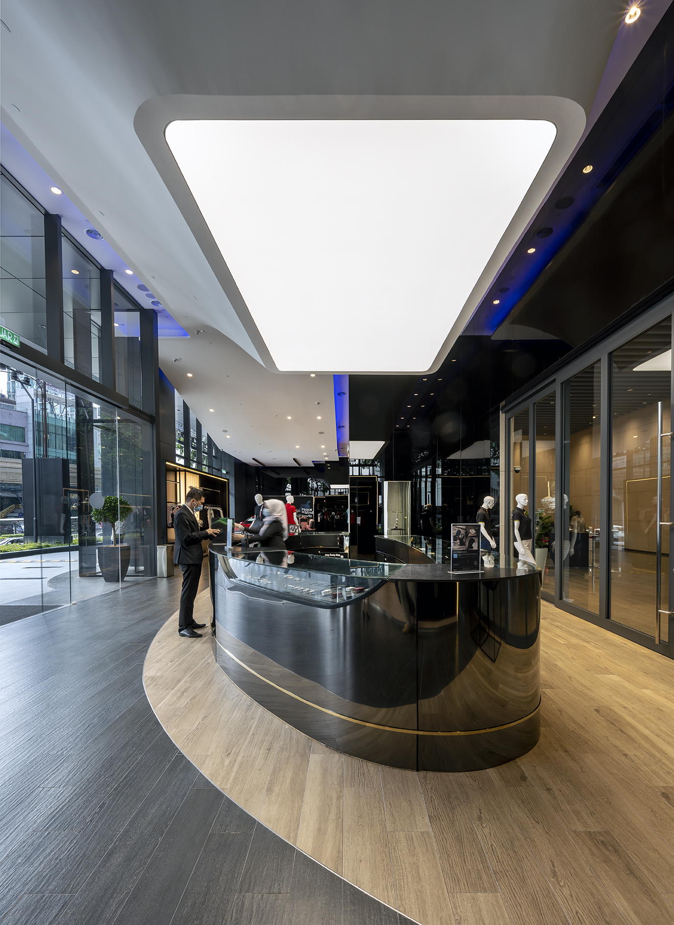 马来西亚首座奔驰体验中心丨马来西亚吉隆坡丨Sachi Design-7