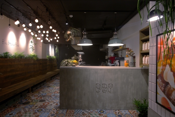 Ball Donut Park 甜品店室内设计丨日本冲绳丨日本 ZYCC 设计工作室-19