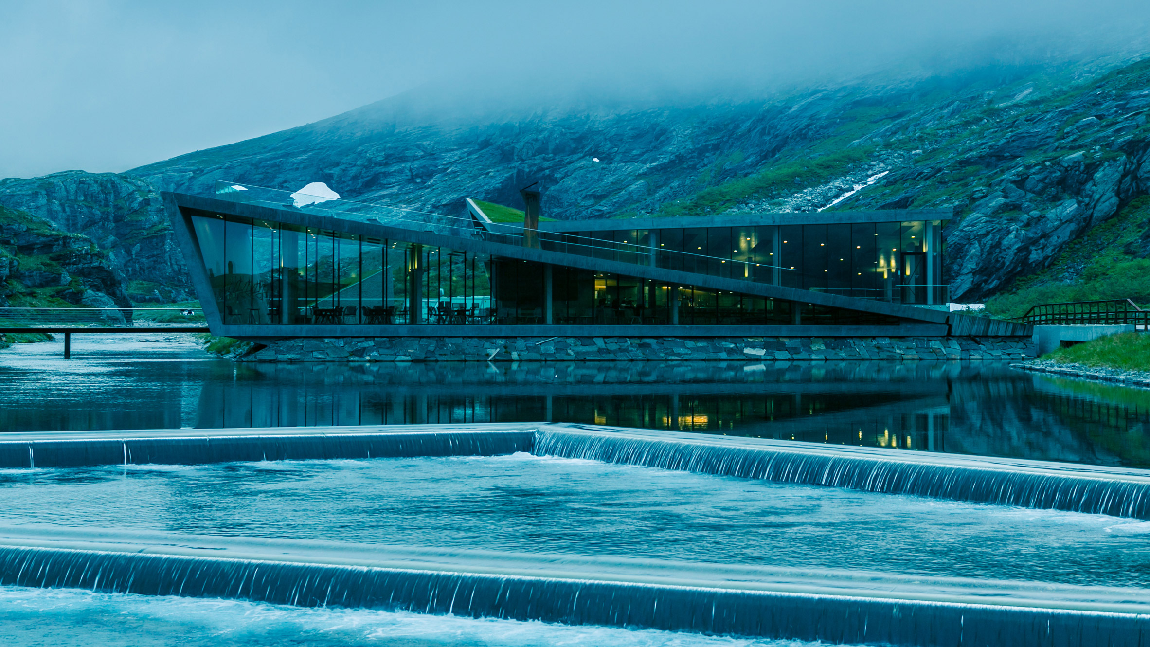 Timelapse movie captures Trollstigen Visitor Centre in Norwegian mountains-13