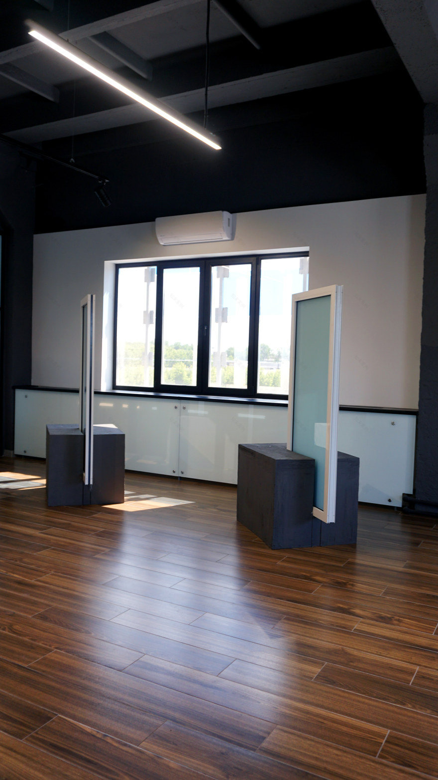 玻璃厂Дана外立面与室内设计项目-17