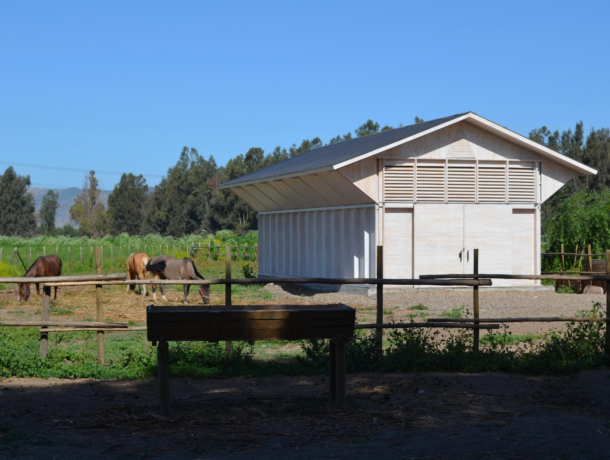 El Tranque Barn / José Ignacio Valdivieso-27