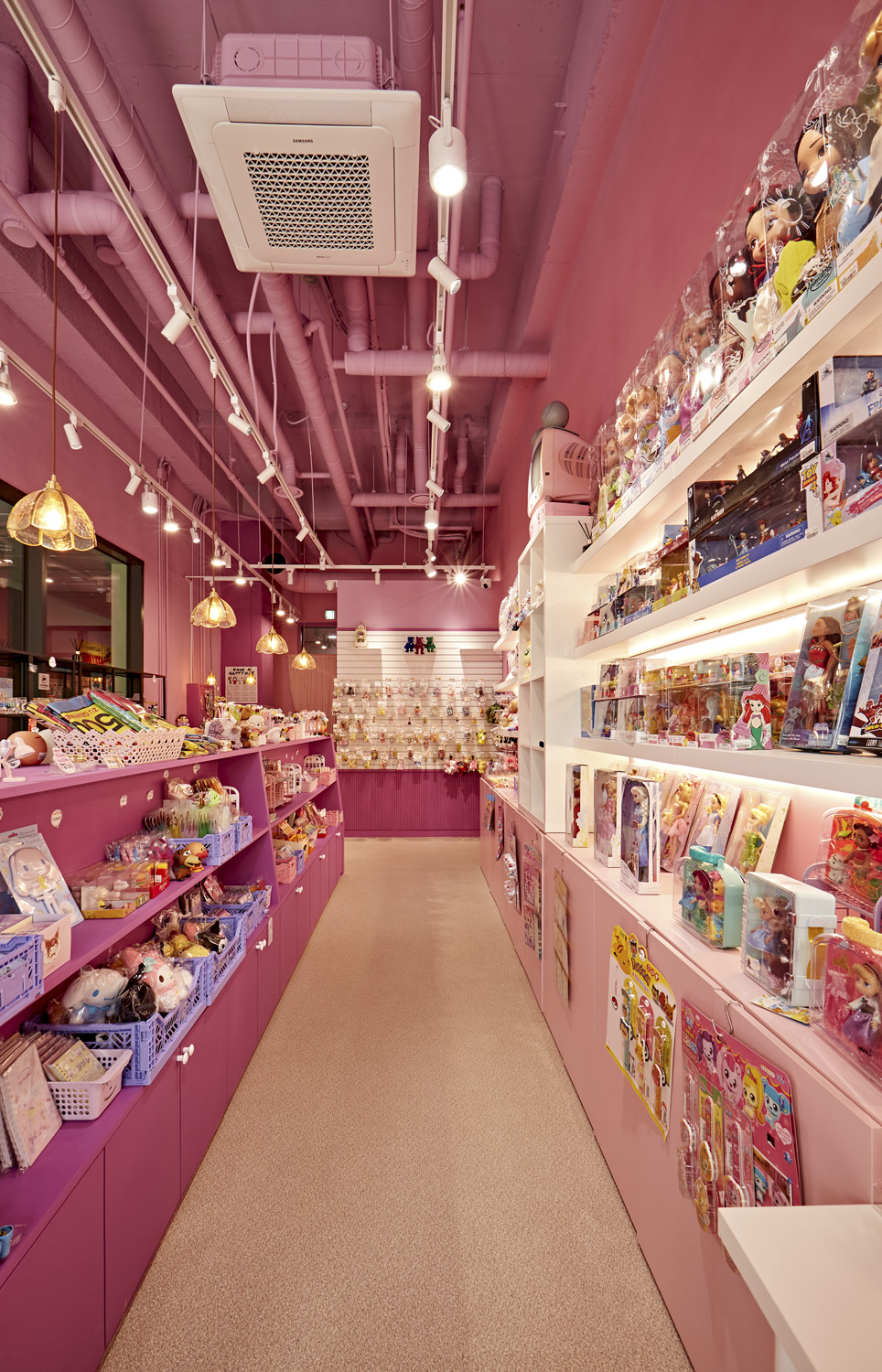 15 坪小商店以蓝点评为室内设计佳作-11