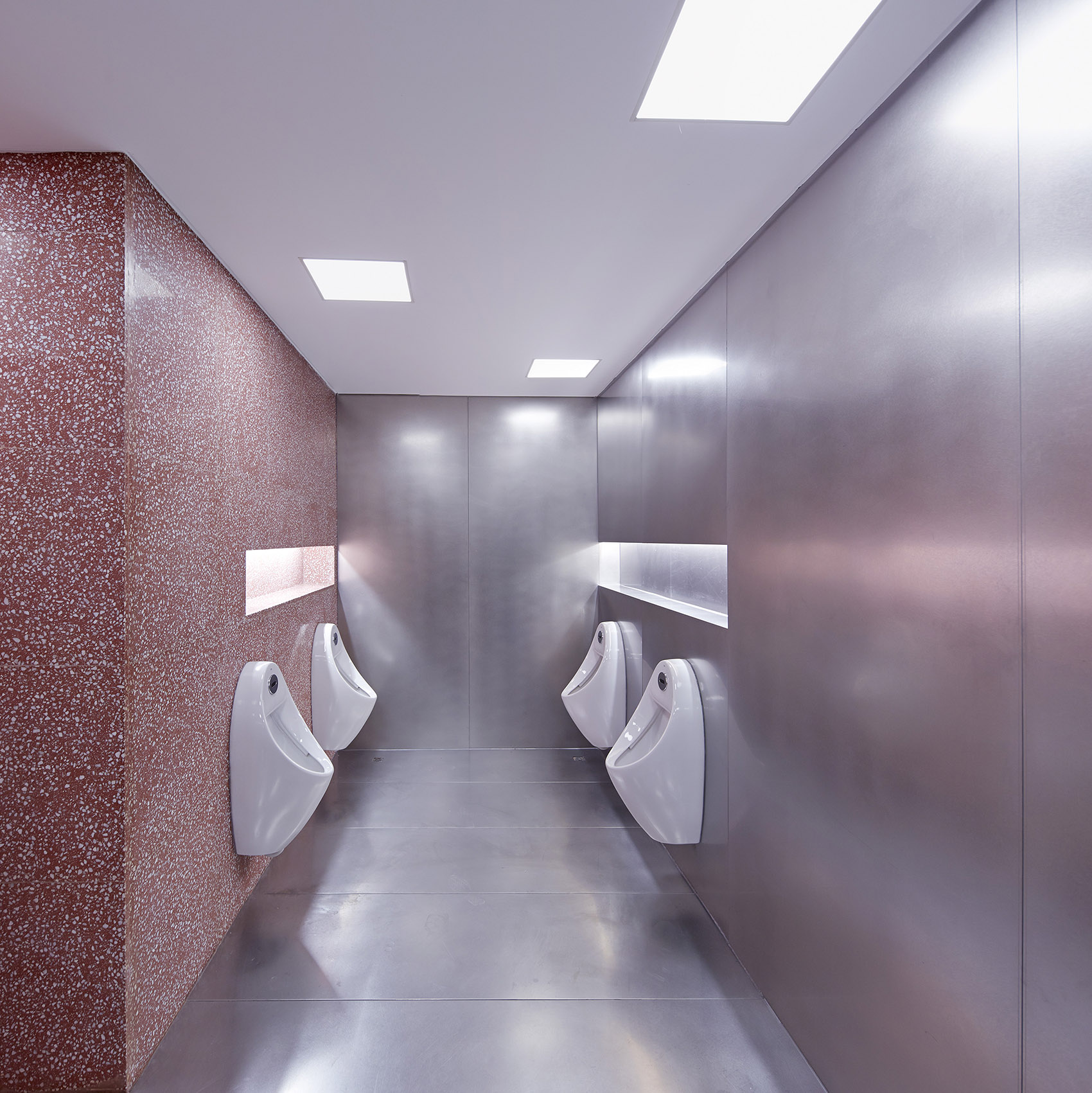 方盒子 & 城市之光售楼处,太原 / CLOU-40