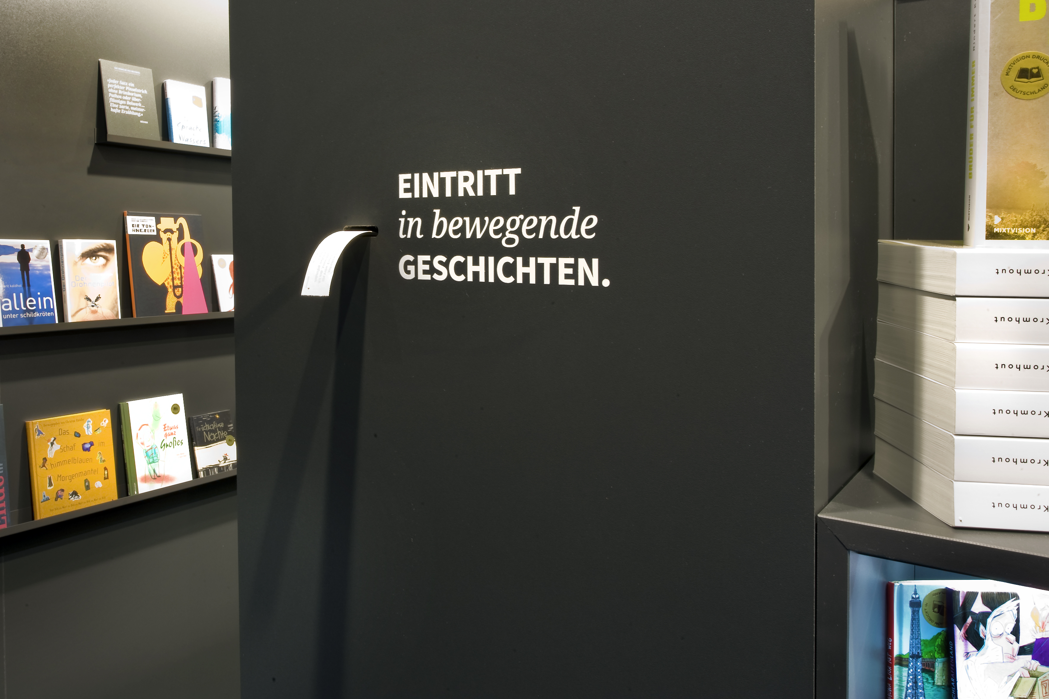 梦幻书海 | 2016 法兰克福书展 MIXTVISION 展台设计-8