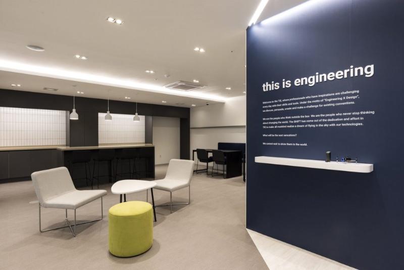 简约现代办公空间设计-6