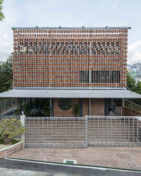 马来西亚粘土屋顶住宅