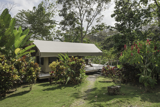 Canopy Camp Darien / Diego J. Cambefort S. y Diana V. Bernal C. | ArchDaily Perú-59