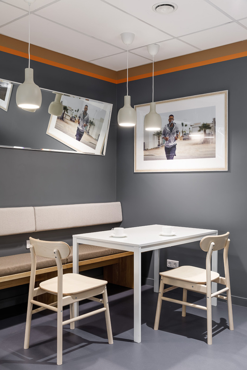 芬兰化工巨头 Kemira 圣彼得堡办公室，舒适与品牌并重-12