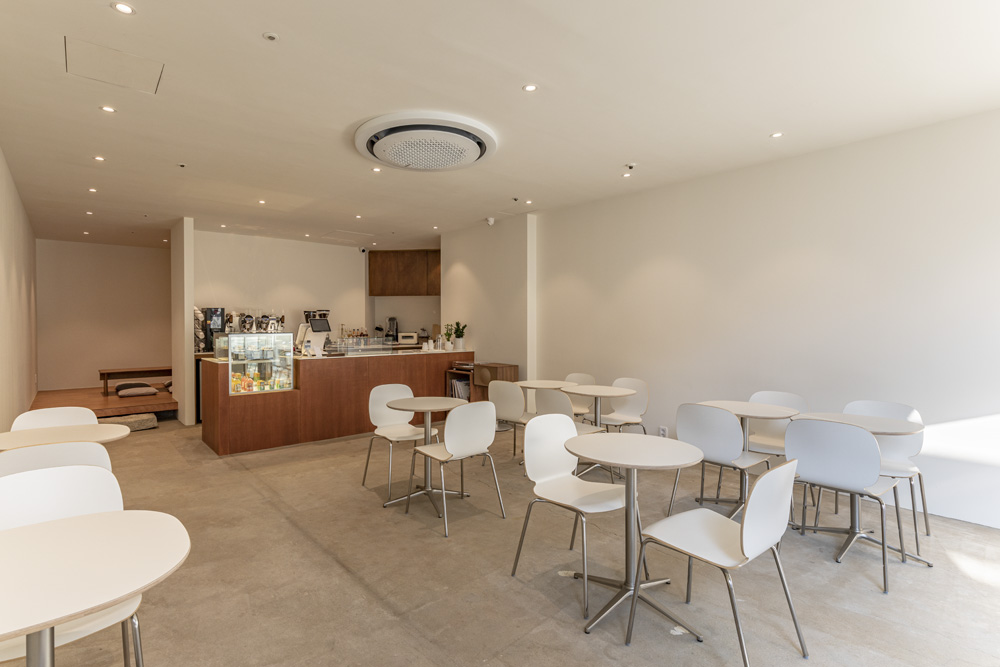 20 平米极简咖啡厅 打造温馨小空间-3