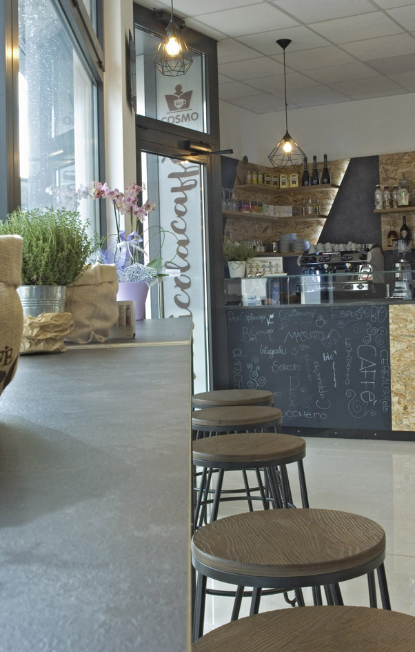 Cosmo L'edicolacaffè 现代商业空间设计-3