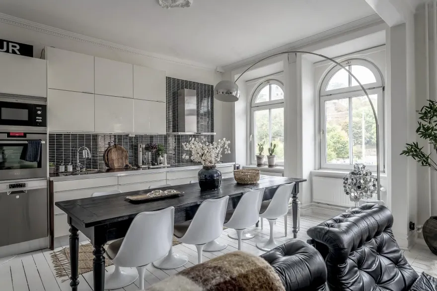 瑞典极简白色公寓,完美融合复古与现代元素-7