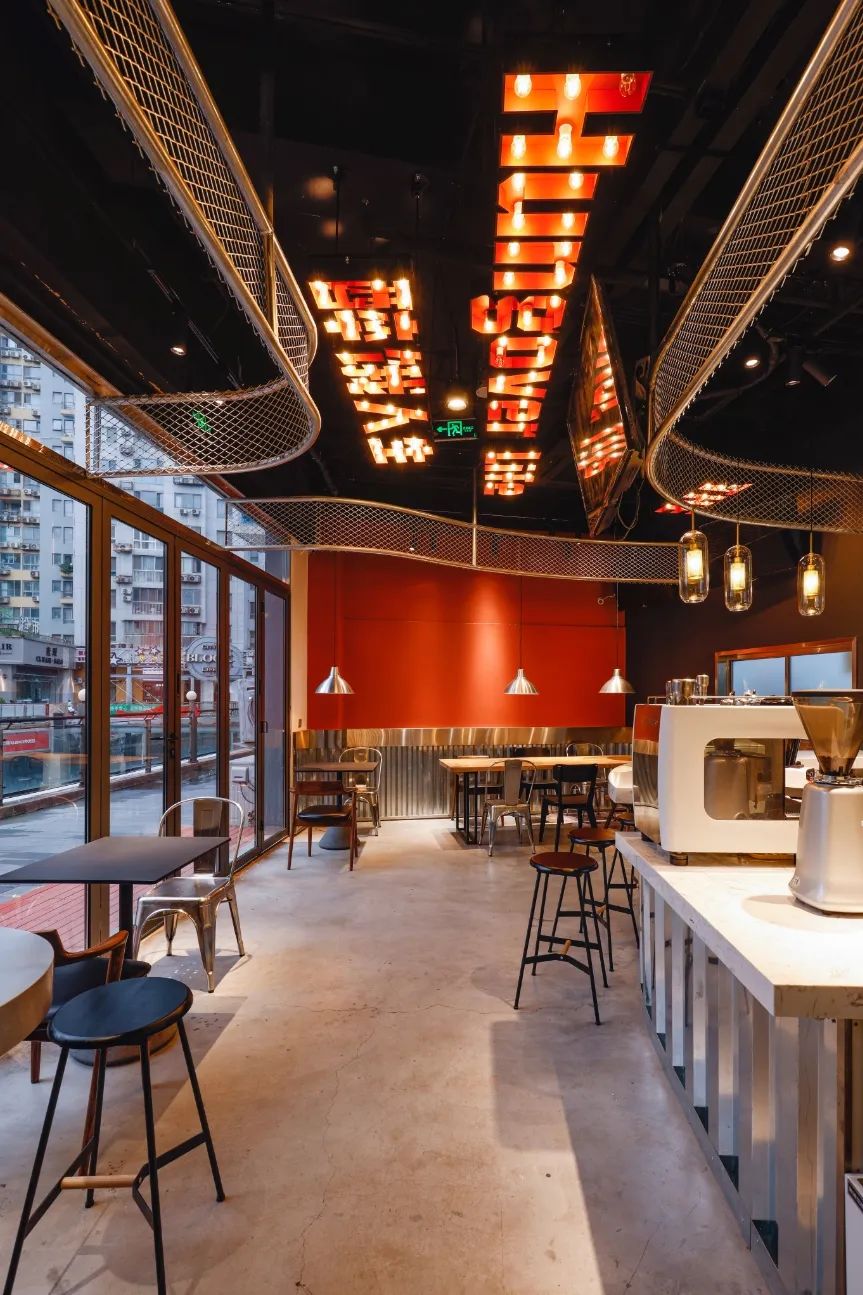 疫情下的实体救赎——精酿社区客厅“啤气”空间重生-86