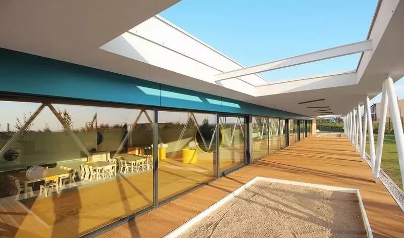 建筑 | 酷！幼儿园H形布局，设计两个庭院-7