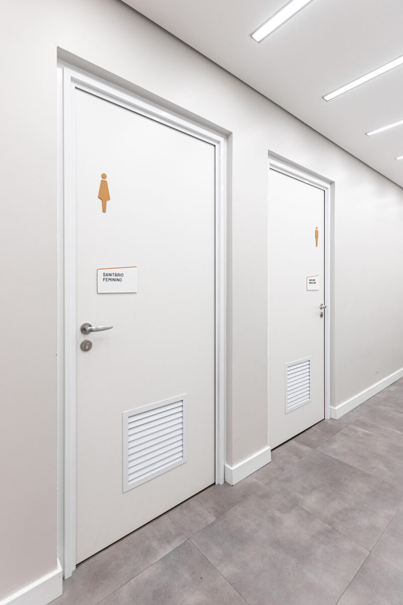 Moinhos de Vento School of Health Sciences - /STUDIOMDA - Wayfinding Design-5