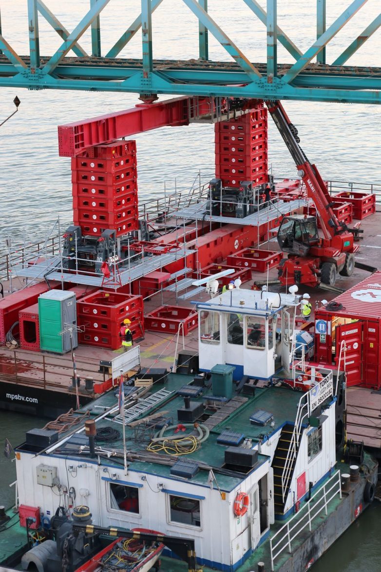 诺维萨德临时桥(博什科·佩罗舍维奇桥)拆除项目-41