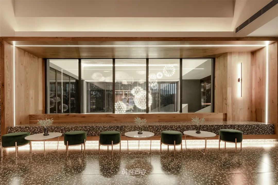 另类售楼部 | 艺术画廊般的空间探索-63