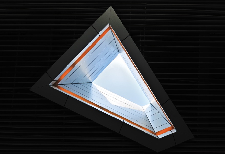 光影互动,打造多功能会议中心-18