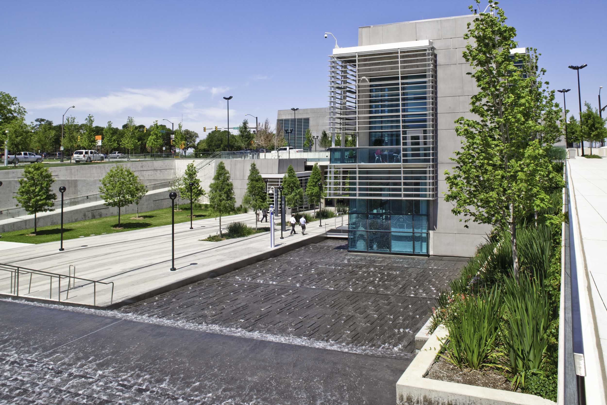 沃斯堡民政学院东校区景观设计丨美国丨德克萨斯州 ASLA-8