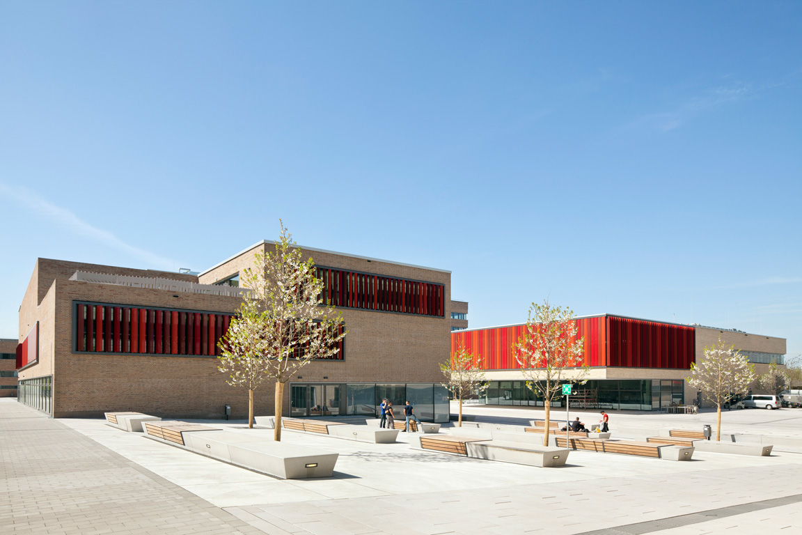 鲁尔西部应用科技大学新校区设计-18