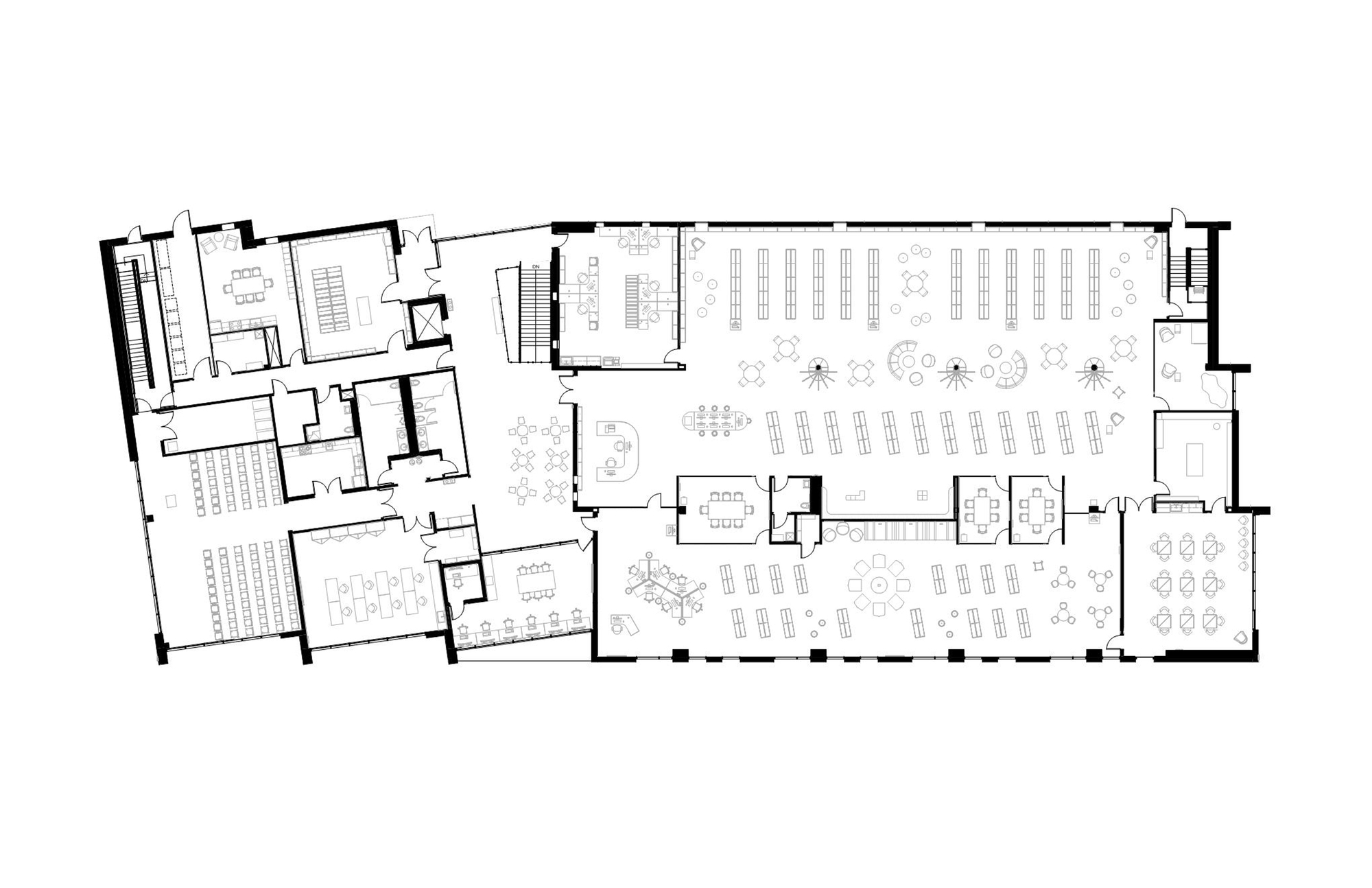 Charlotte & William Bloomberg Medford Public Library / Schwartz/Silver Architects-35