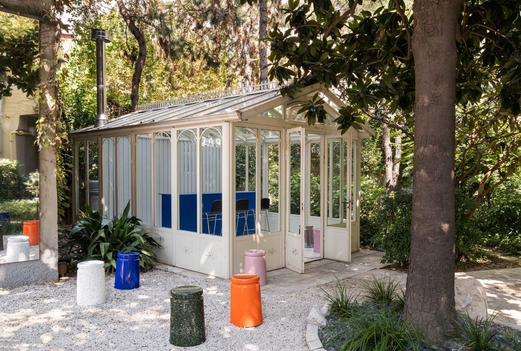 瑞典品牌 Hem 发布 Faye Toogood 新作 | Stump Table 系列-11