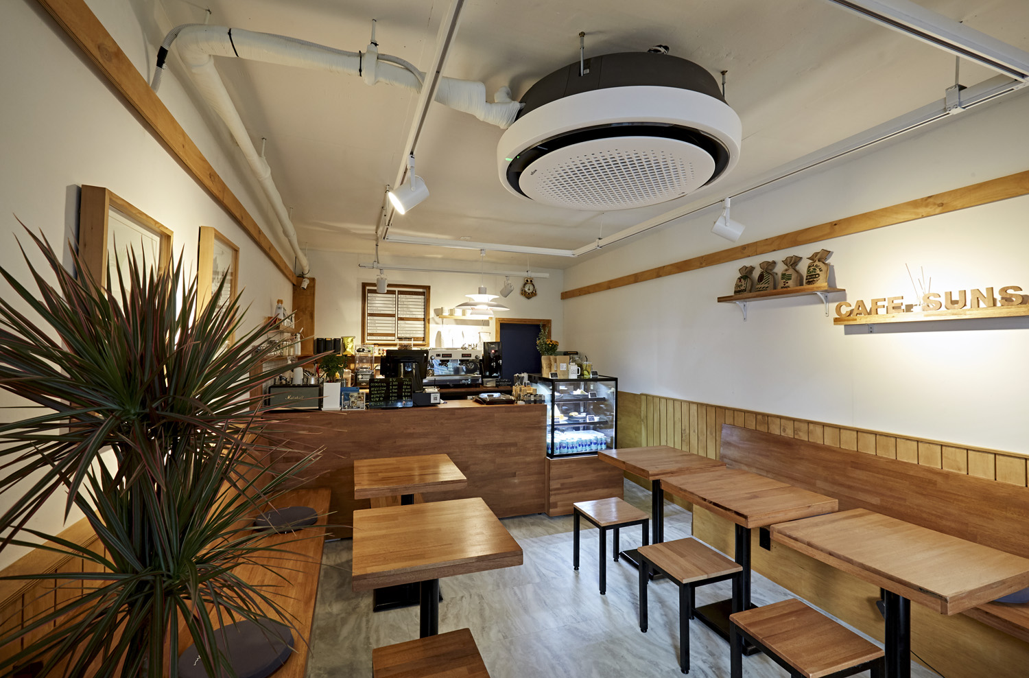 简约风 8 坪咖啡厅，设计亮点一语中的-2